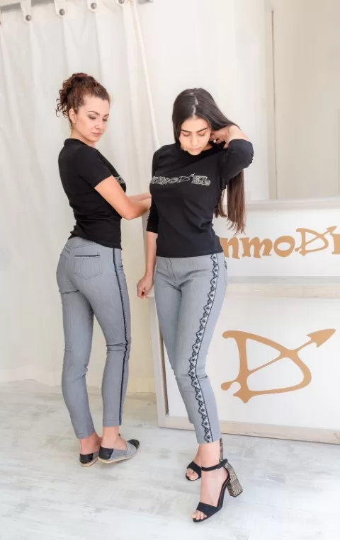 Дънки Слим "Светло сиво & Черно-Бяла Дантела" - Image 2